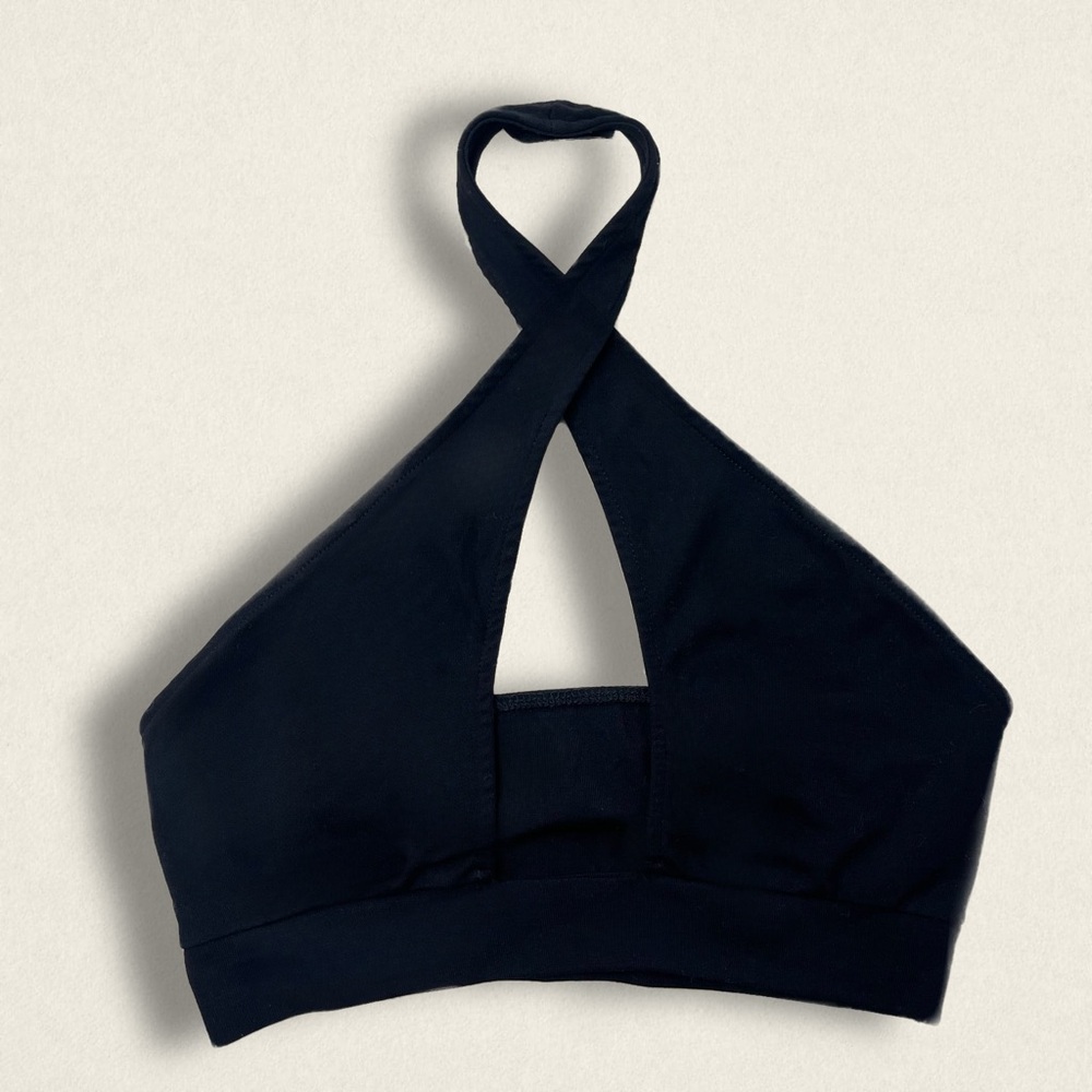black crop top